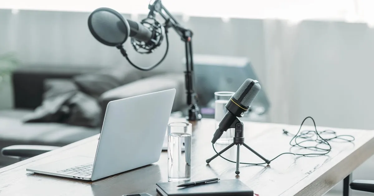 Spotify lance un badge contre les podcasts IA