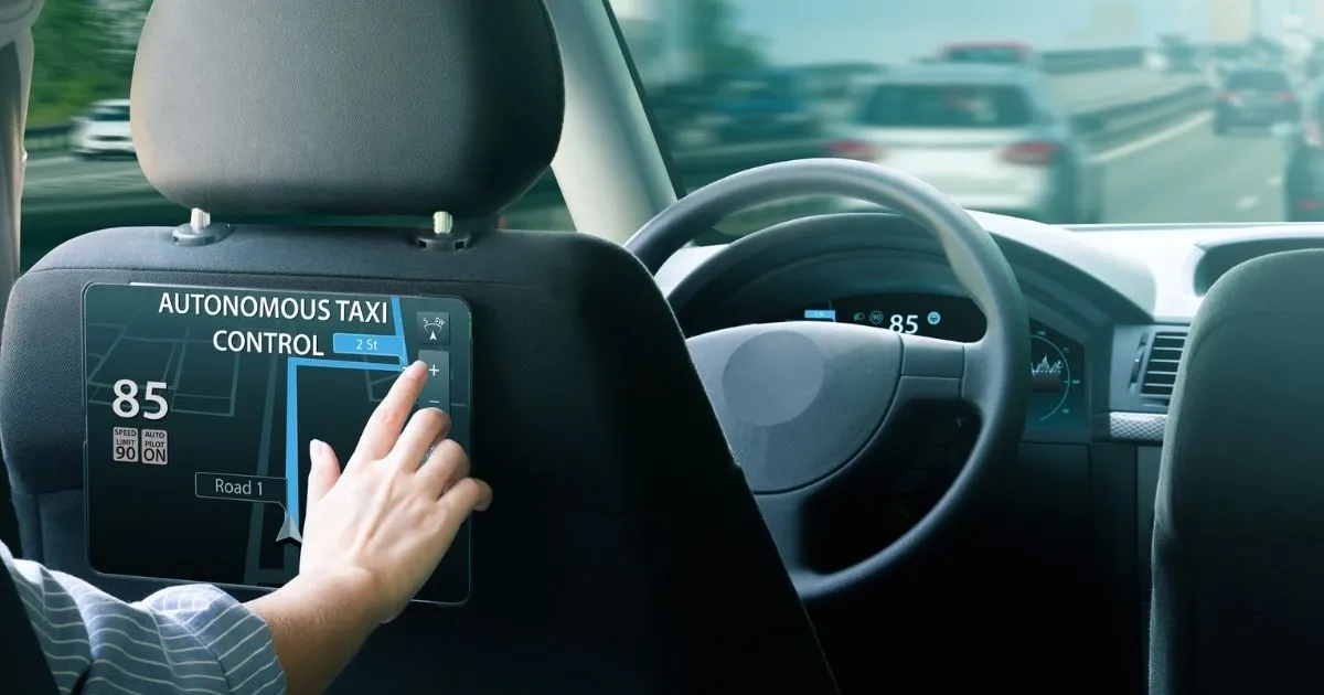 Uber investit 10 milliards dans les robotaxis