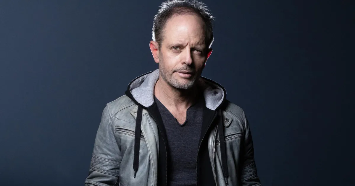 Bernard Minier alerte sur les dangers de l'IA