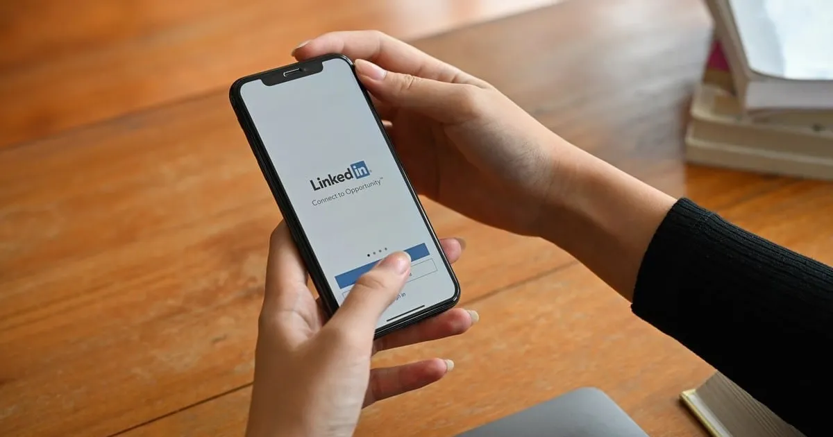 LinkedIn surveille vos extensions navigateur : ce qu'il faut savoir